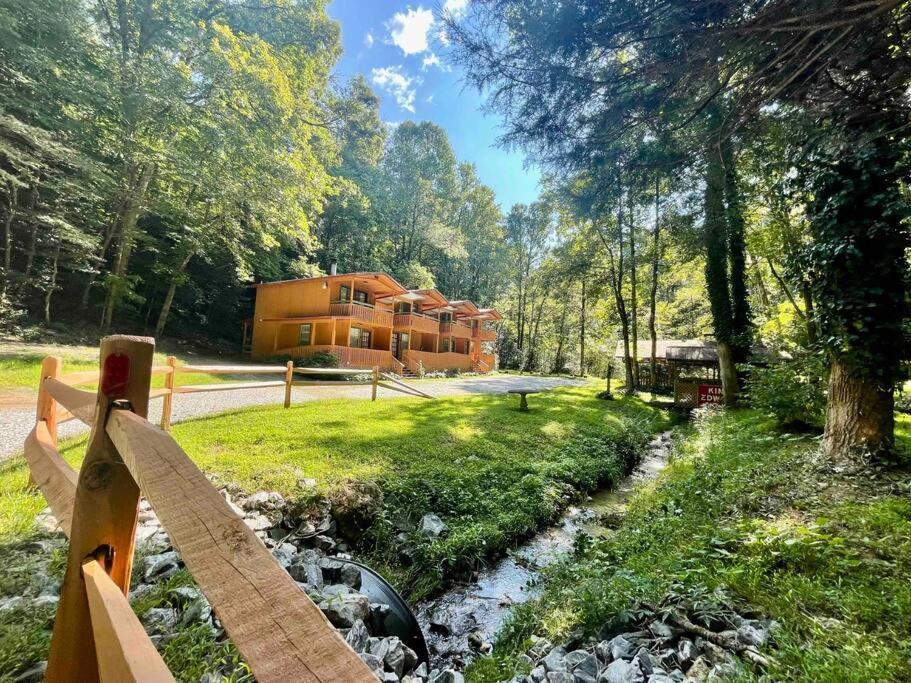 Cute Cabin Creek & Firepit #12 Helen Exterior photo