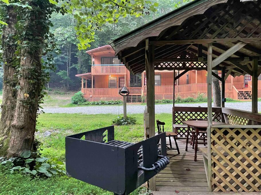 Cute Cabin Creek & Firepit #12 Helen Exterior photo